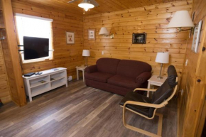  North Rustico Motel & Cottages  Север Растико